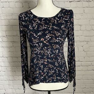 American Eagle Navy Flower Long Sleeve Size S
